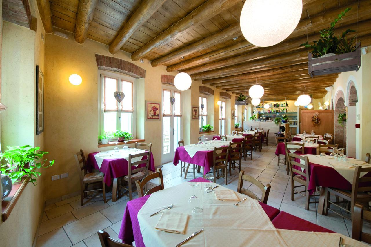 Albergo Parigi Arsie Экстерьер фото