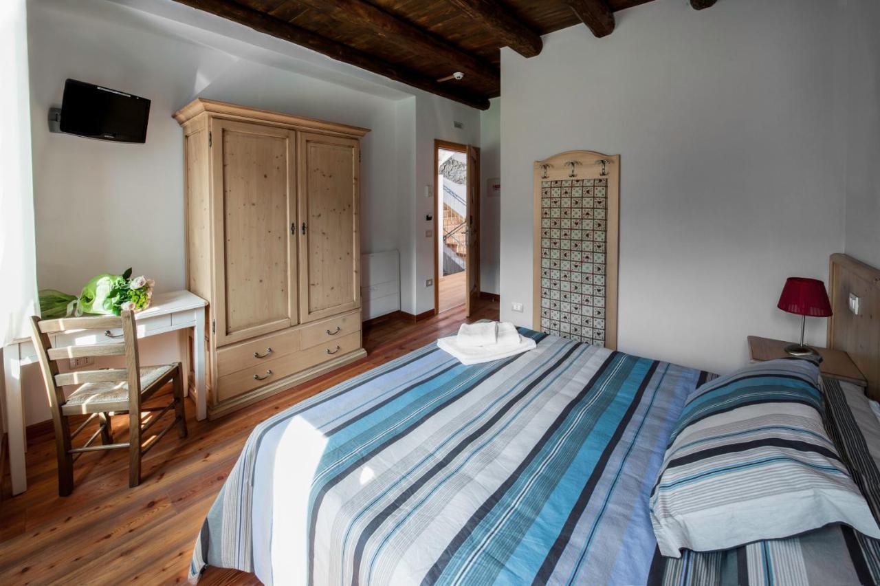 Albergo Parigi Arsie Экстерьер фото
